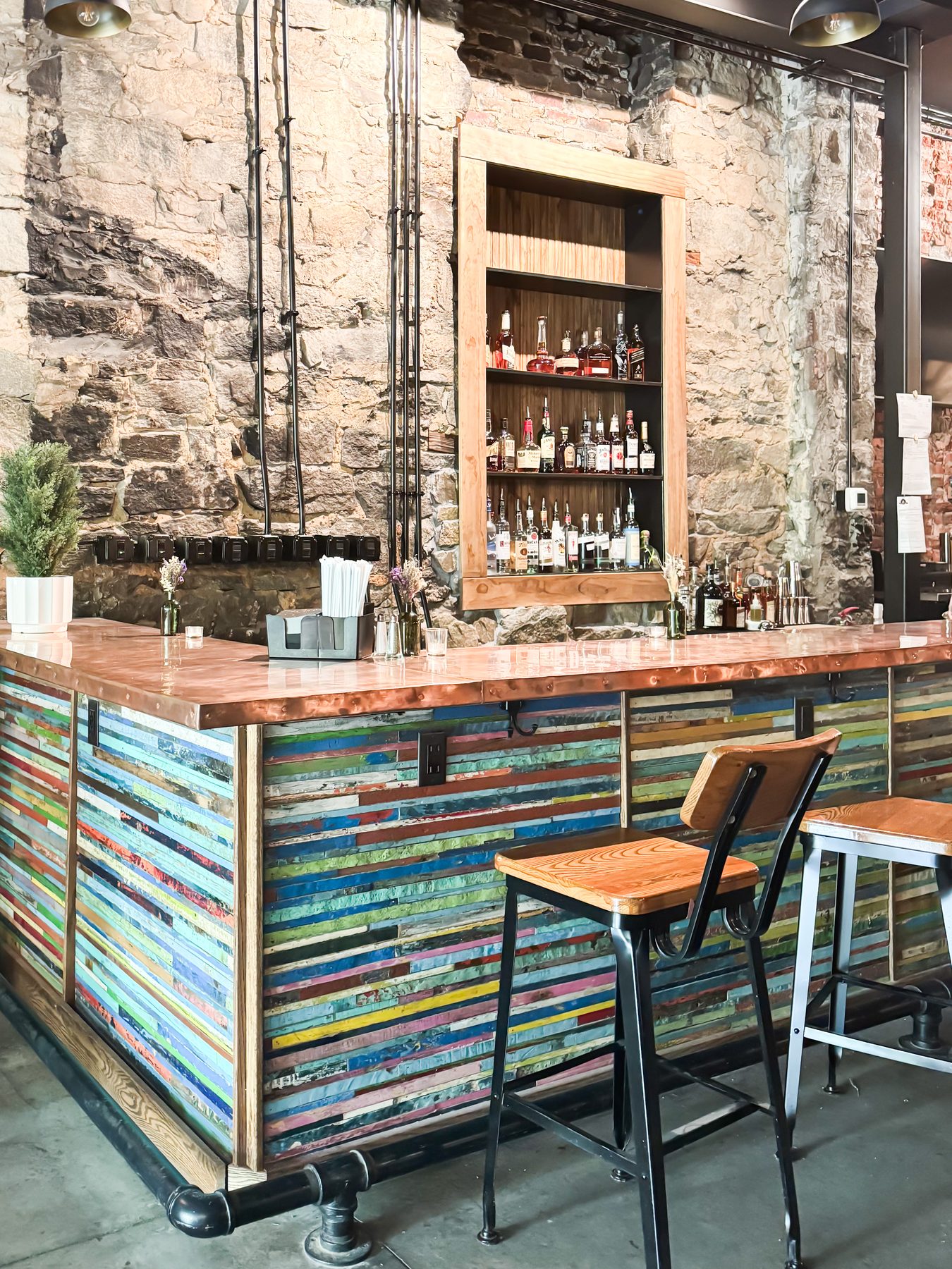 Copper bar detail